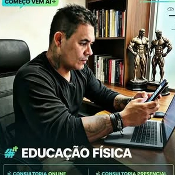 Evandro no escritório, na arte de consultoria online e presencial